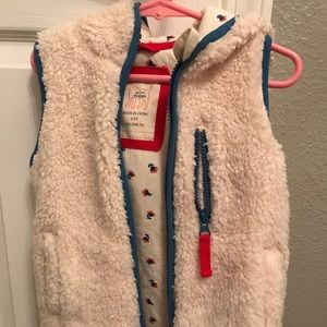 Mini Boden size 2-3Y vest. EUC